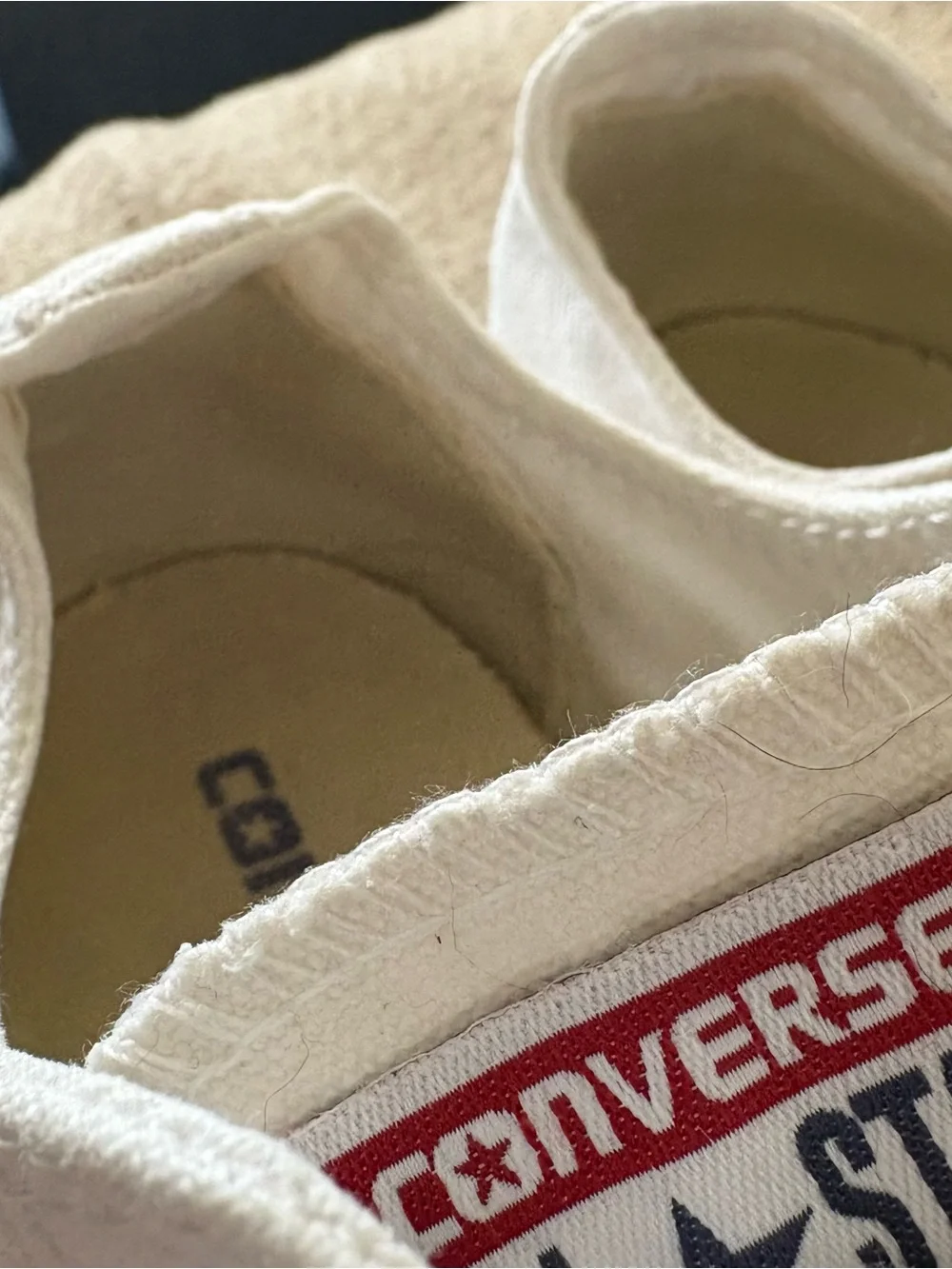 5for20 White low top youth converse